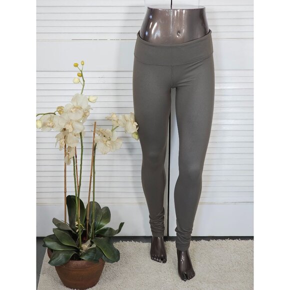 Lululemon Pants - Lululemon Women's Army Green Low Rise Legging  Size 8 1679
